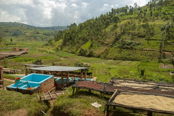 Quels sont les moyens les plus efficaces pour encourager les habitants des zones rurales à adopter le recyclage ?